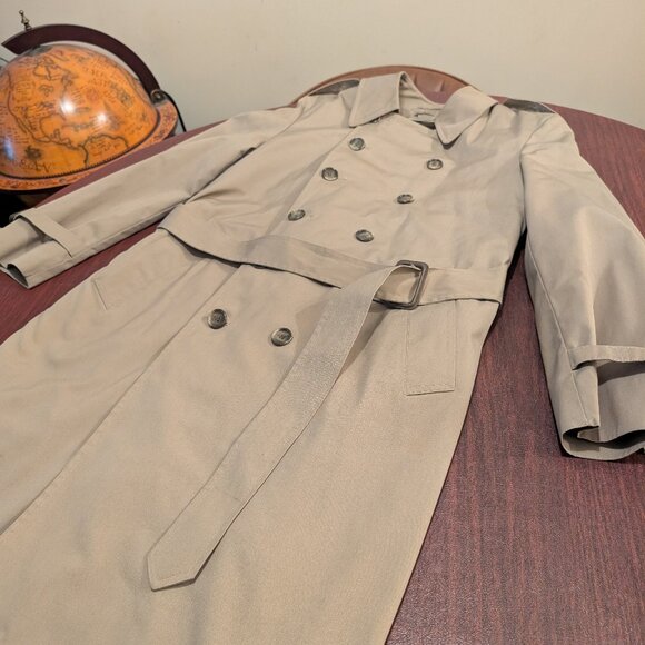 Vintage Tan London Fog Trenchcoat – Size 38 reg - Picture 1 of 9